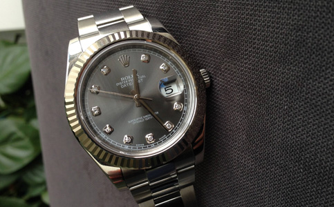 劳力士手表不走了维修多少钱（解决手表偷停问题的方法）