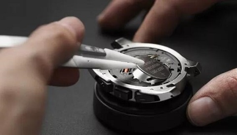 劳力士售后客服电话多少号（劳力士游丝变形）